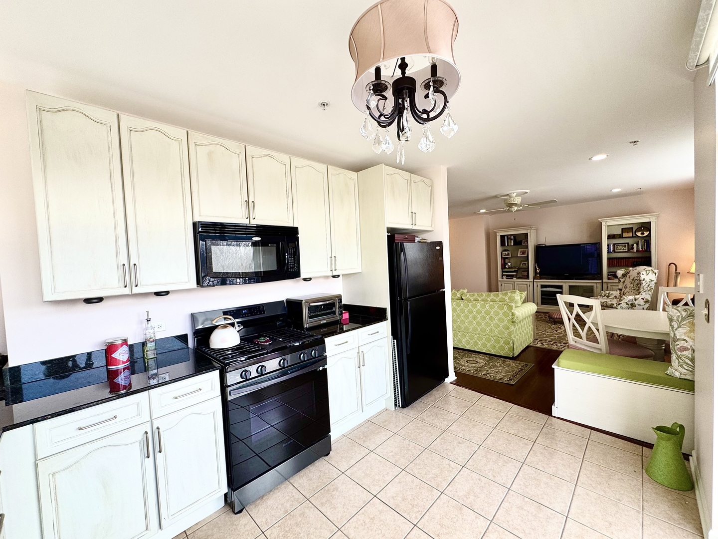 7753 Van Buren Street #401, Forest Park, IL 60130