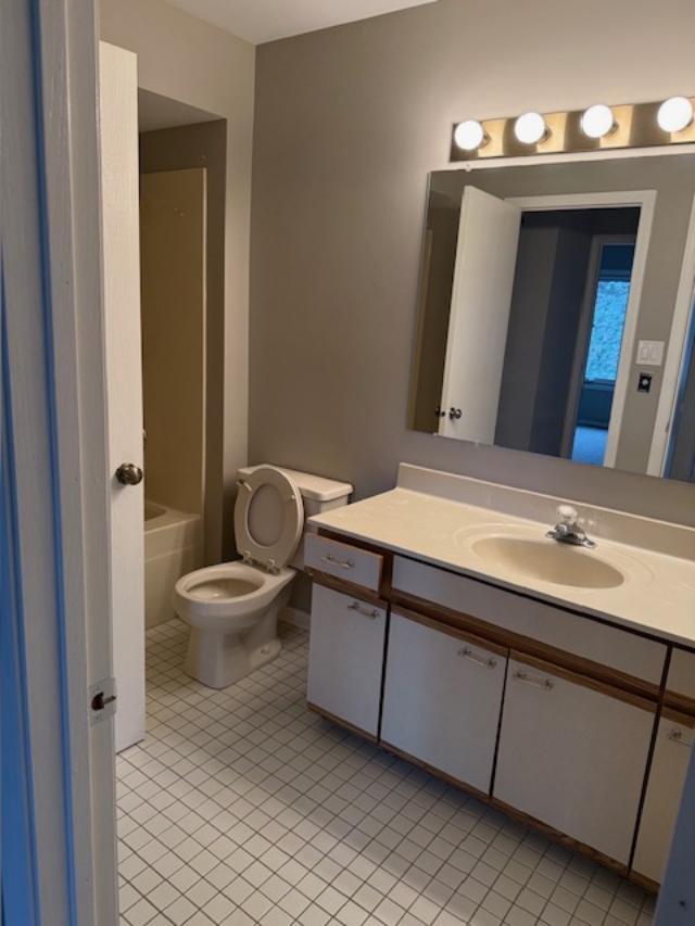 9334 DRUMMOND Drive #9334, Tinley Park, IL 60487