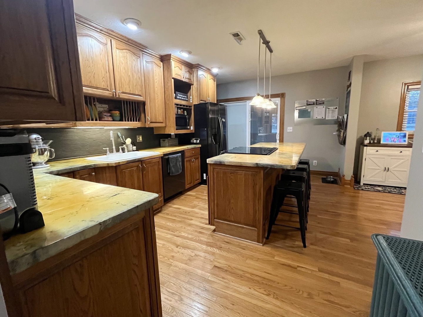 340 S Main Street, Sheffield, IL 61361