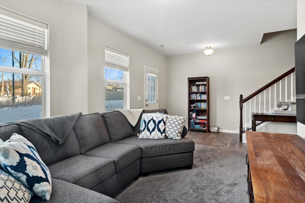 Lake Zurich, IL 60047