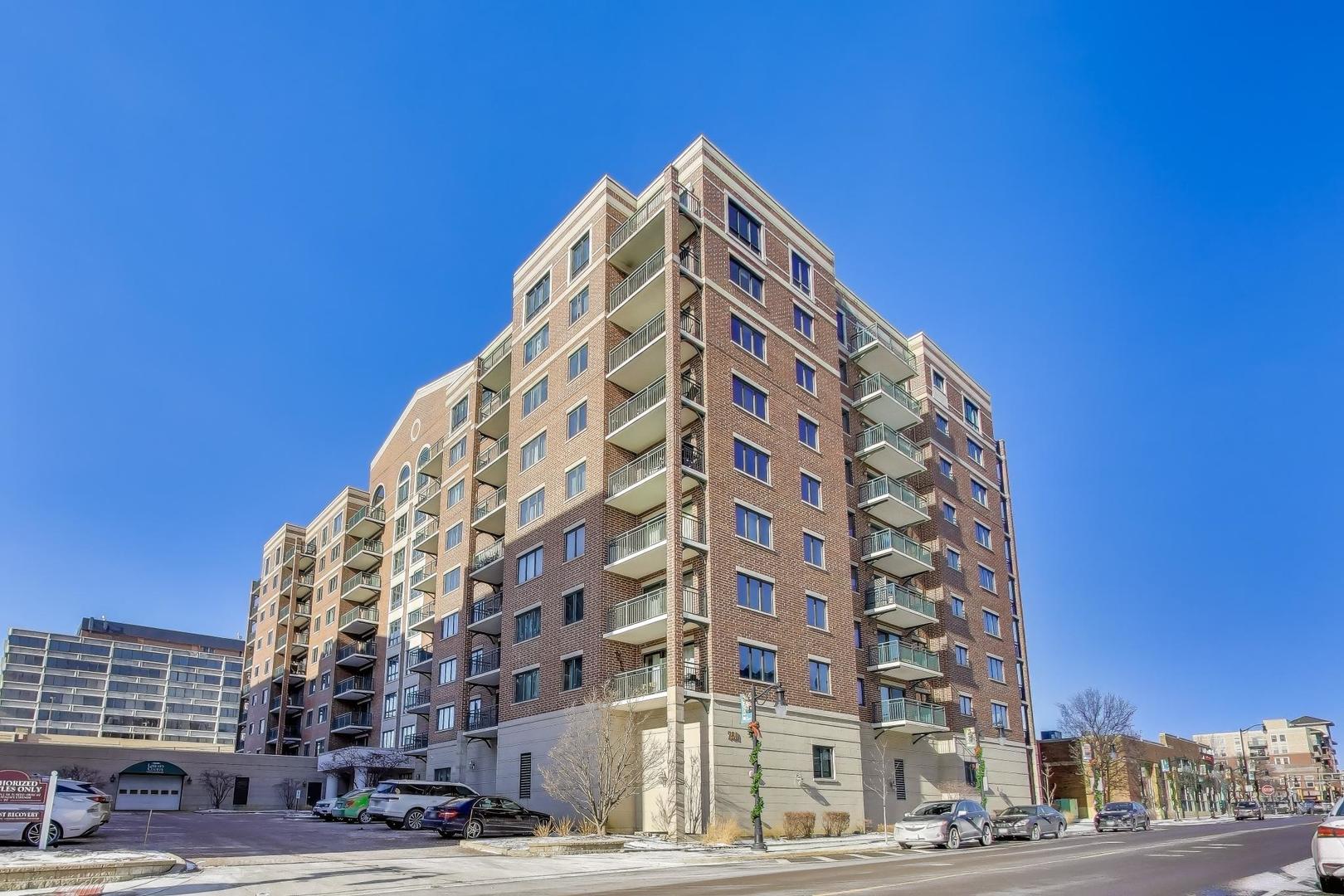 770 Pearson Street #2-207, Des Plaines, IL 60016