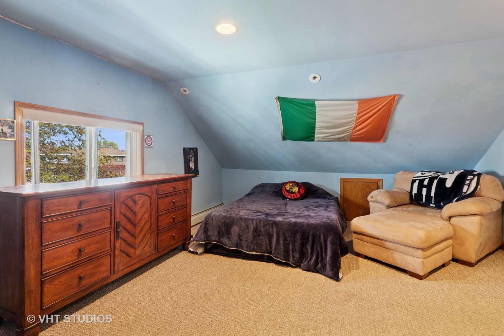 4025 N Menard Avenue, Chicago, IL 60634