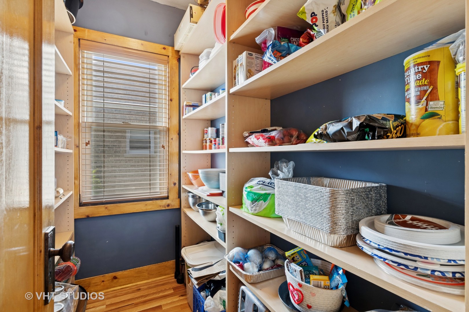 4025 N Menard Avenue, Chicago, IL 60634