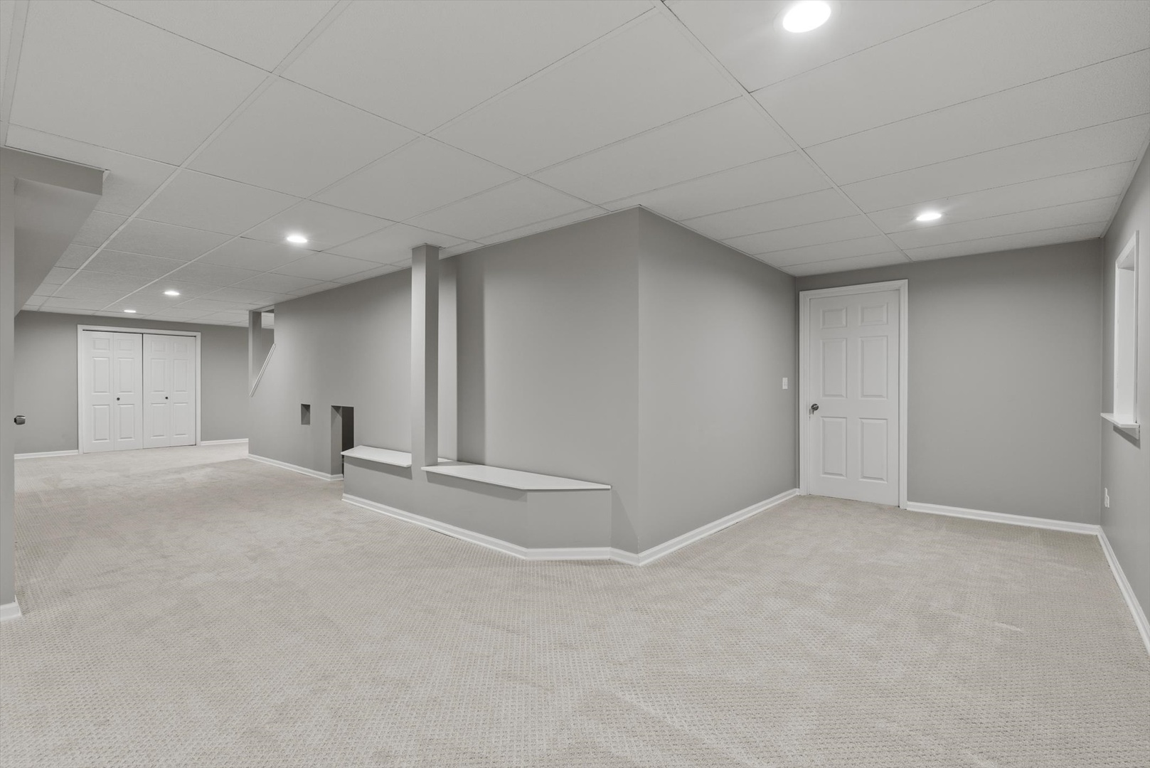 1940 Morningview Drive, Hoffman Estates, IL 60192