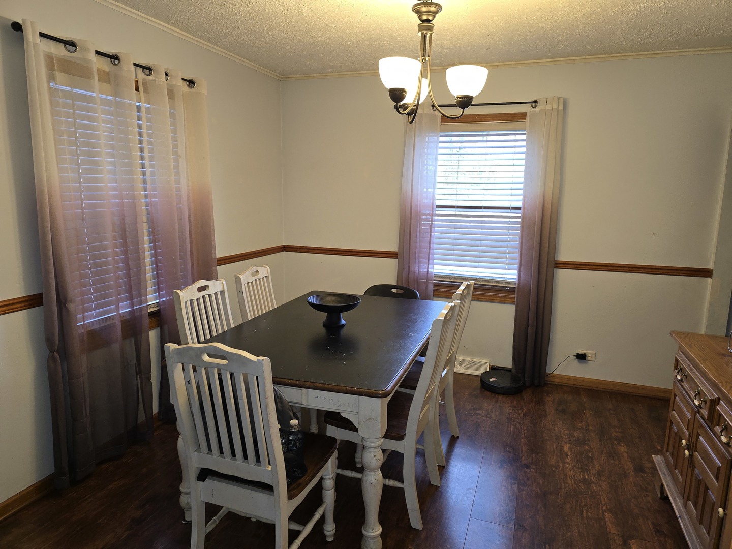 14348 Kolmar Avenue, Midlothian, IL 60445