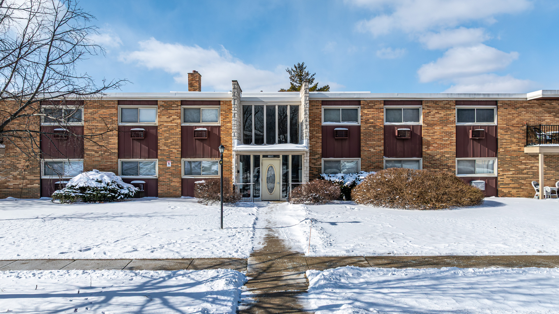 120 Collen Drive #221A, Lombard, IL 60148