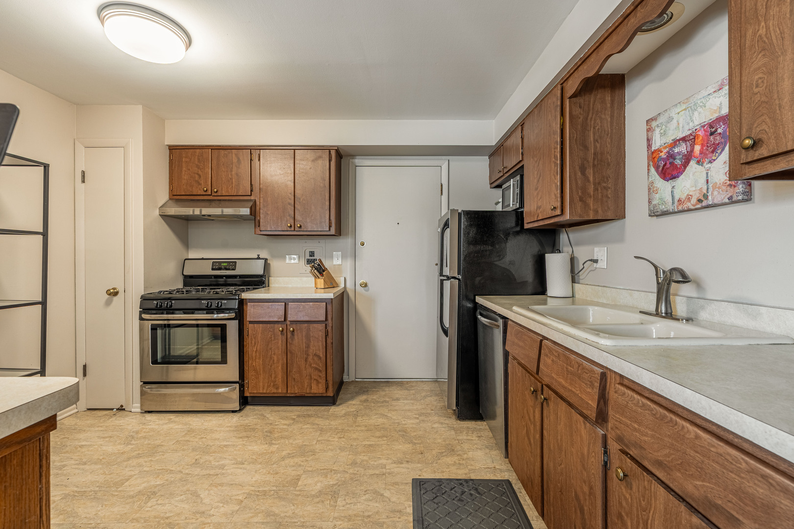 120 Collen Drive #221A, Lombard, IL 60148