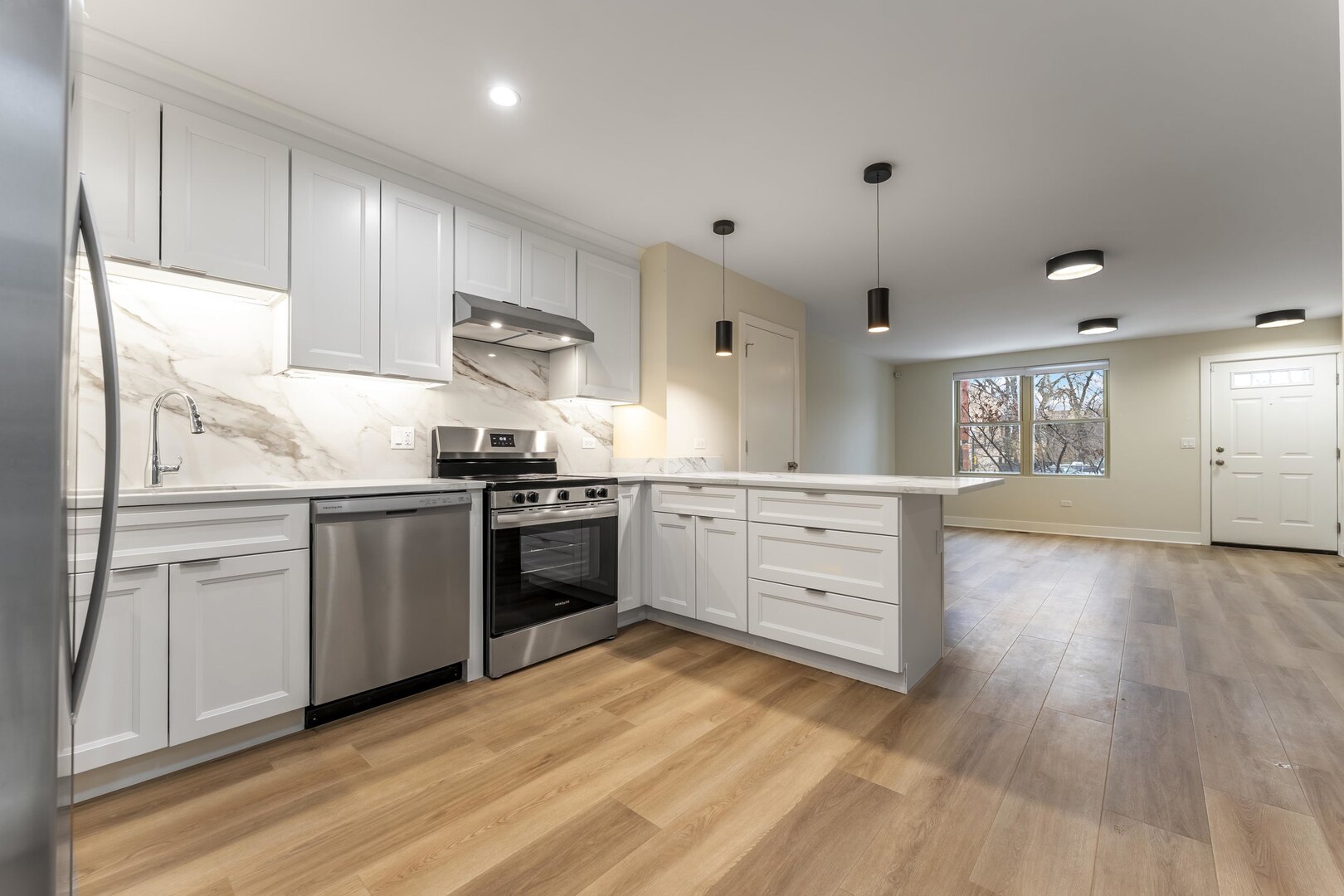 222 S Western Avenue #A, Chicago, IL 60612