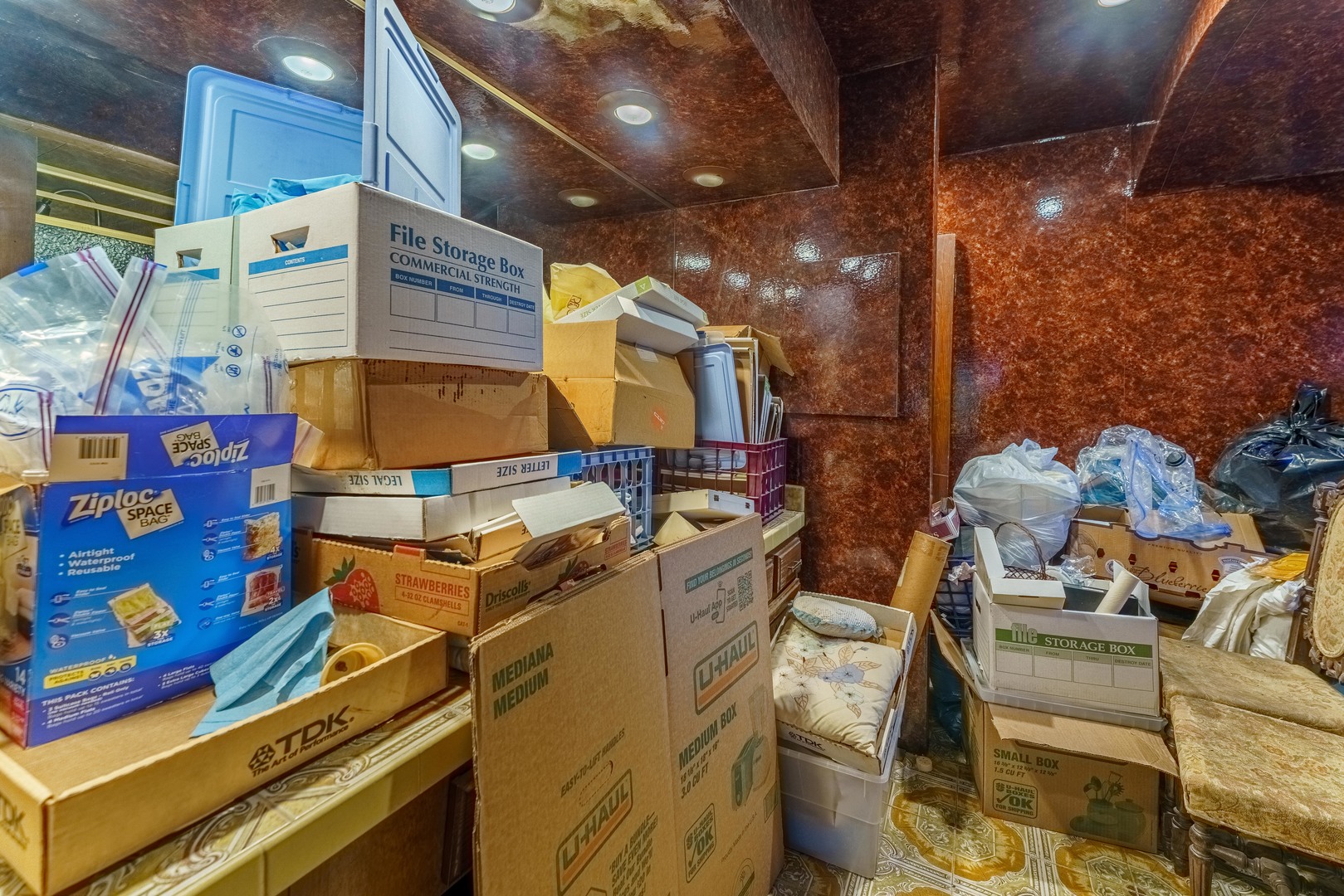 219 Woodland Road, Highland Park, IL 60035