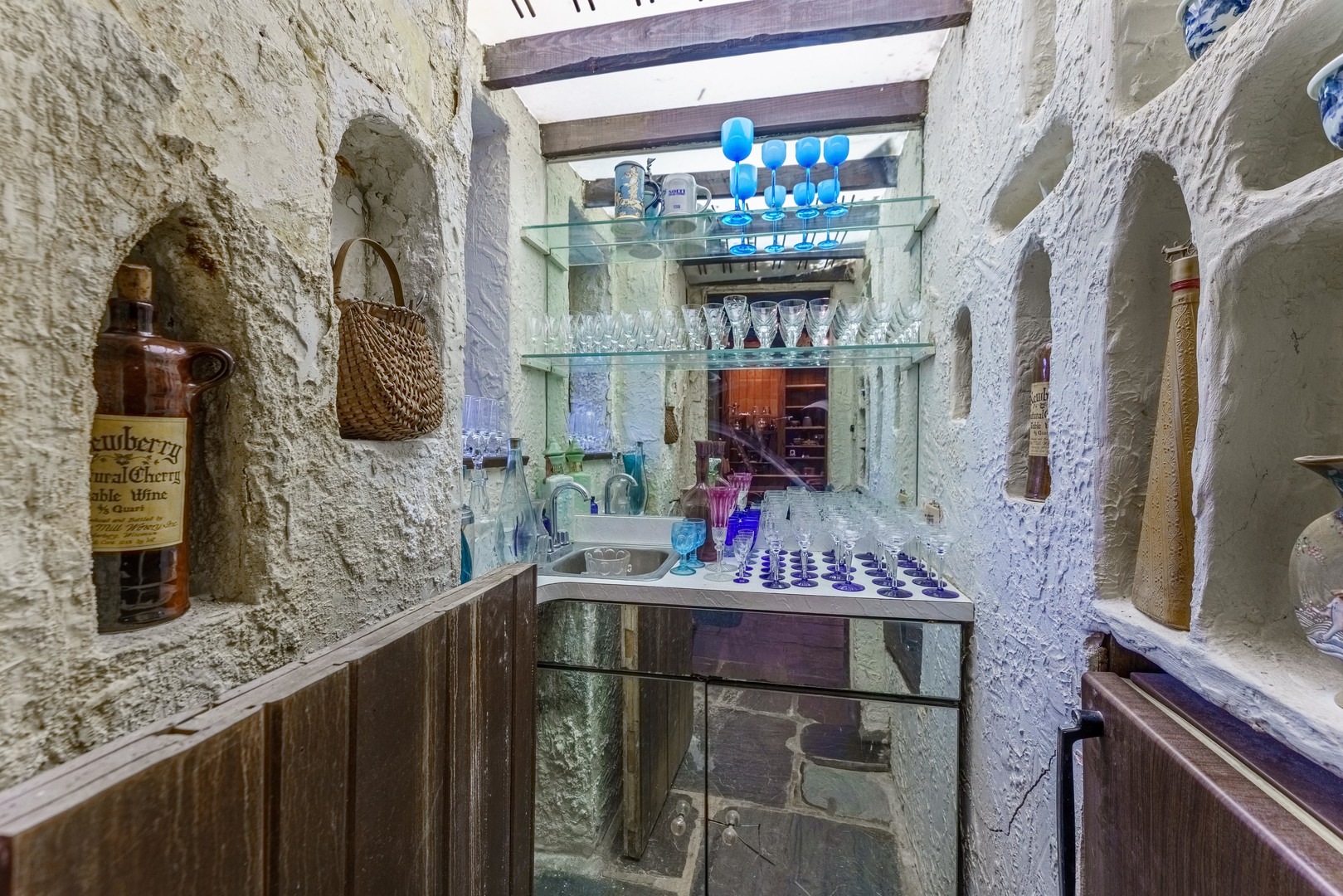 219 Woodland Road, Highland Park, IL 60035