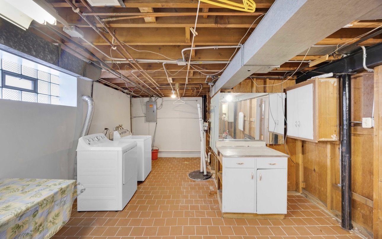 14233 S Wentworth Avenue, Riverdale, IL 60827