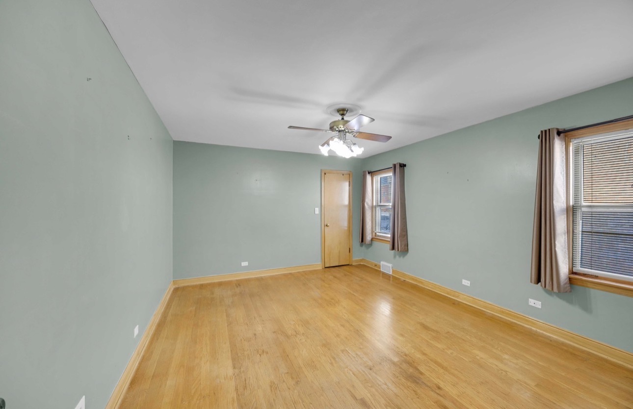 14233 S Wentworth Avenue, Riverdale, IL 60827