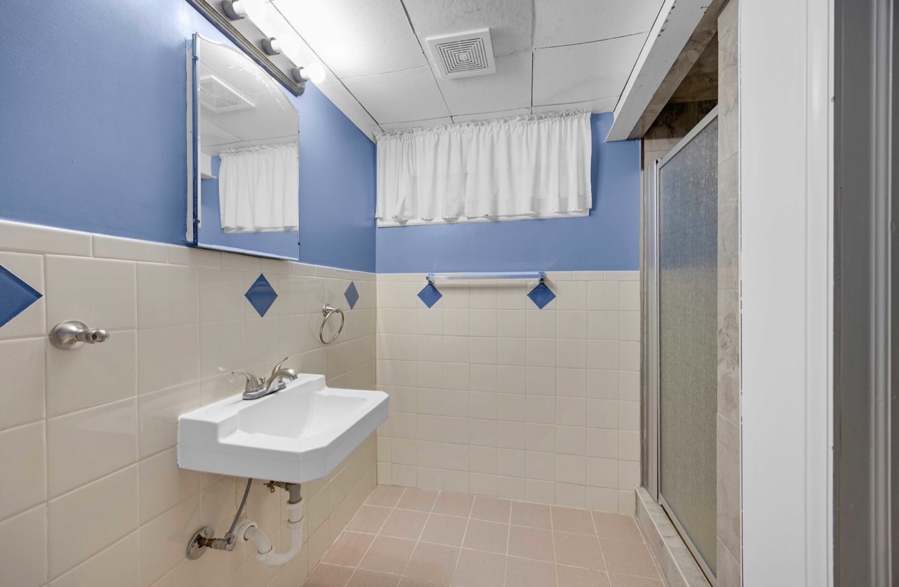 14233 S Wentworth Avenue, Riverdale, IL 60827