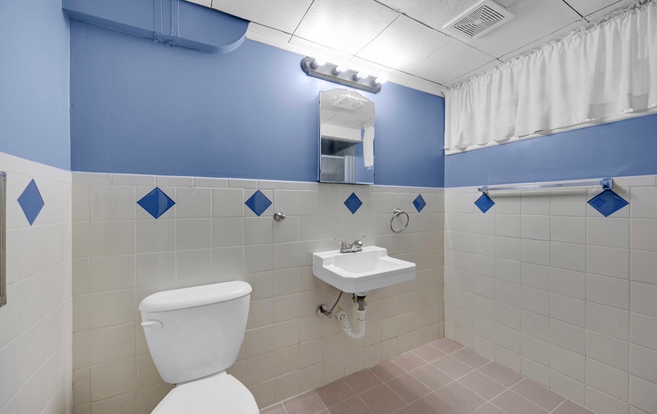 14233 S Wentworth Avenue, Riverdale, IL 60827