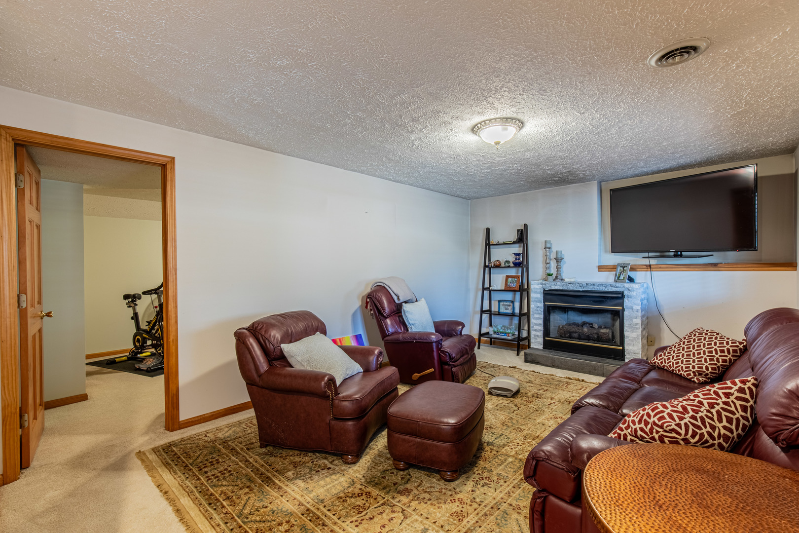 19 Chairtree Court, Putnam, IL 61560