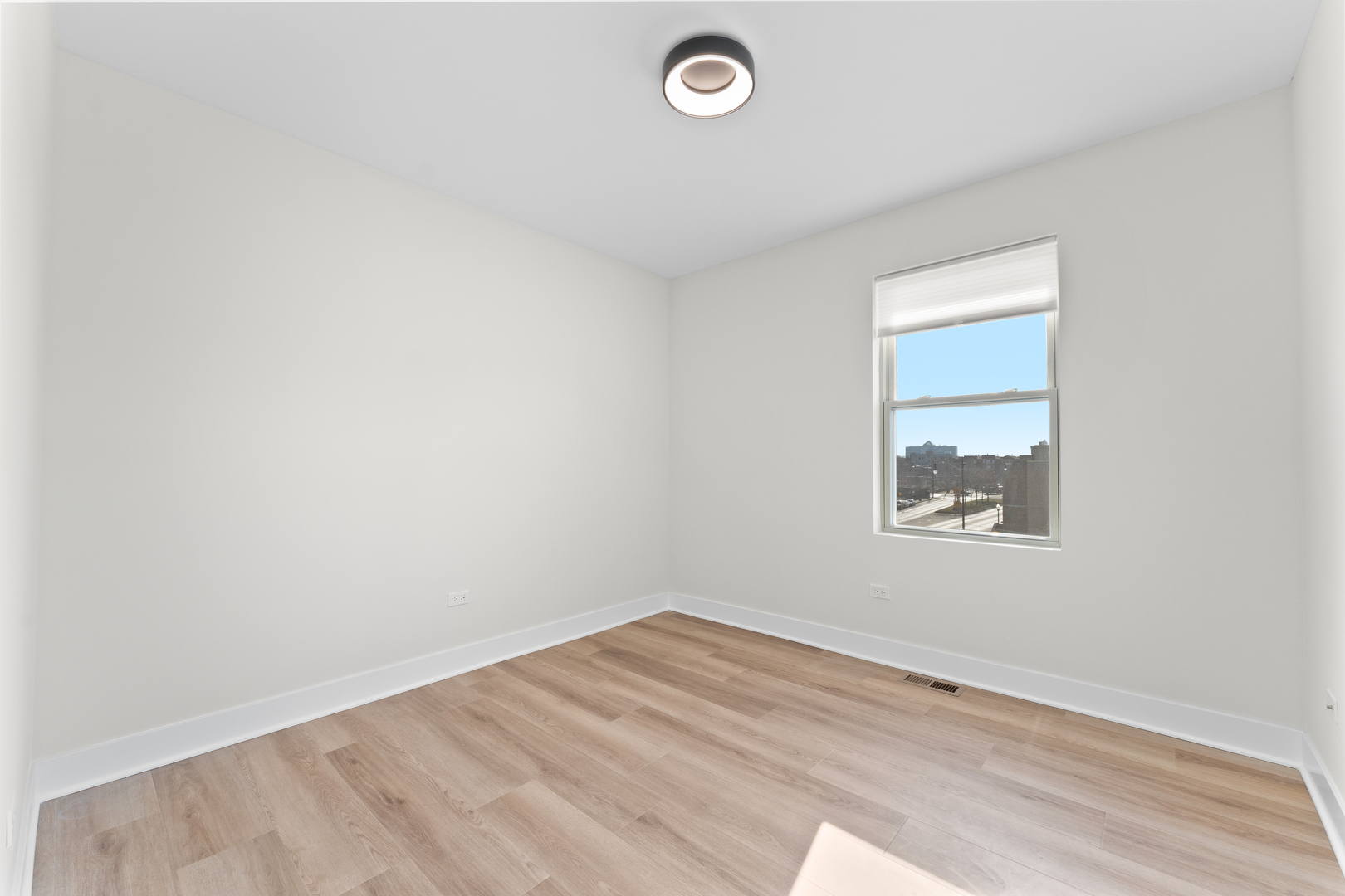 224 S Western Avenue #B, Chicago, IL 60612