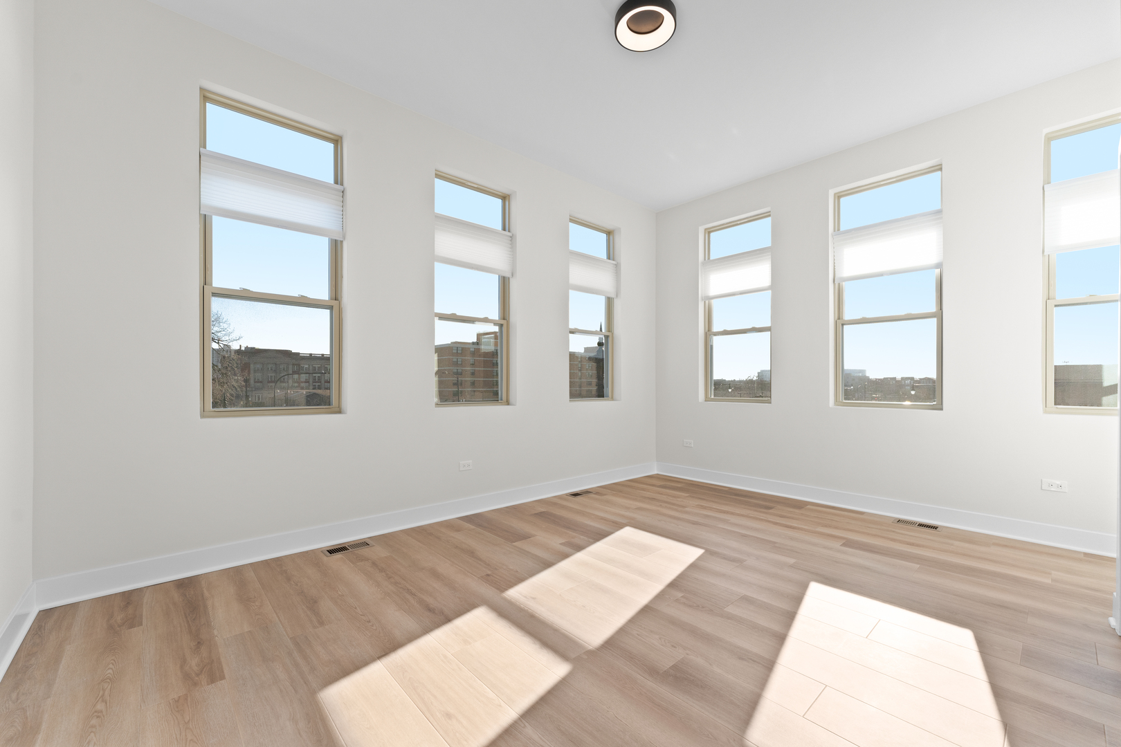 224 S Western Avenue #B, Chicago, IL 60612