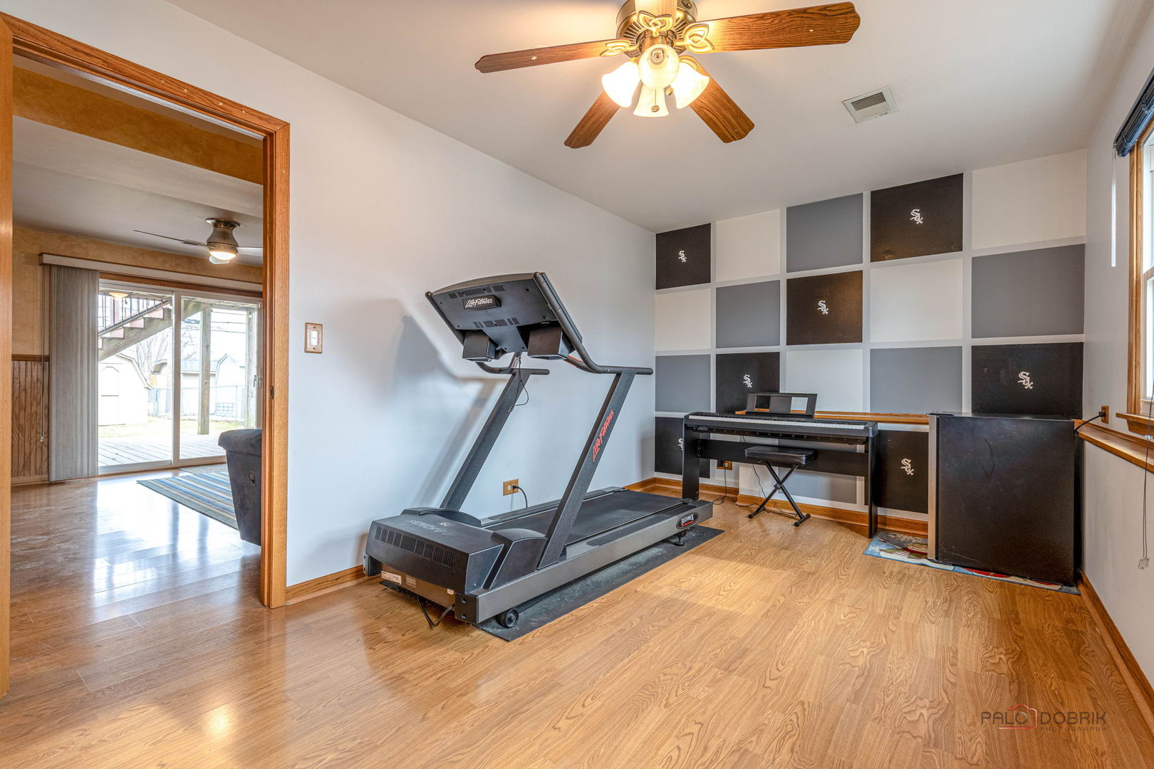 1802 W Pheasant Trail, Mount Prospect, IL 60056