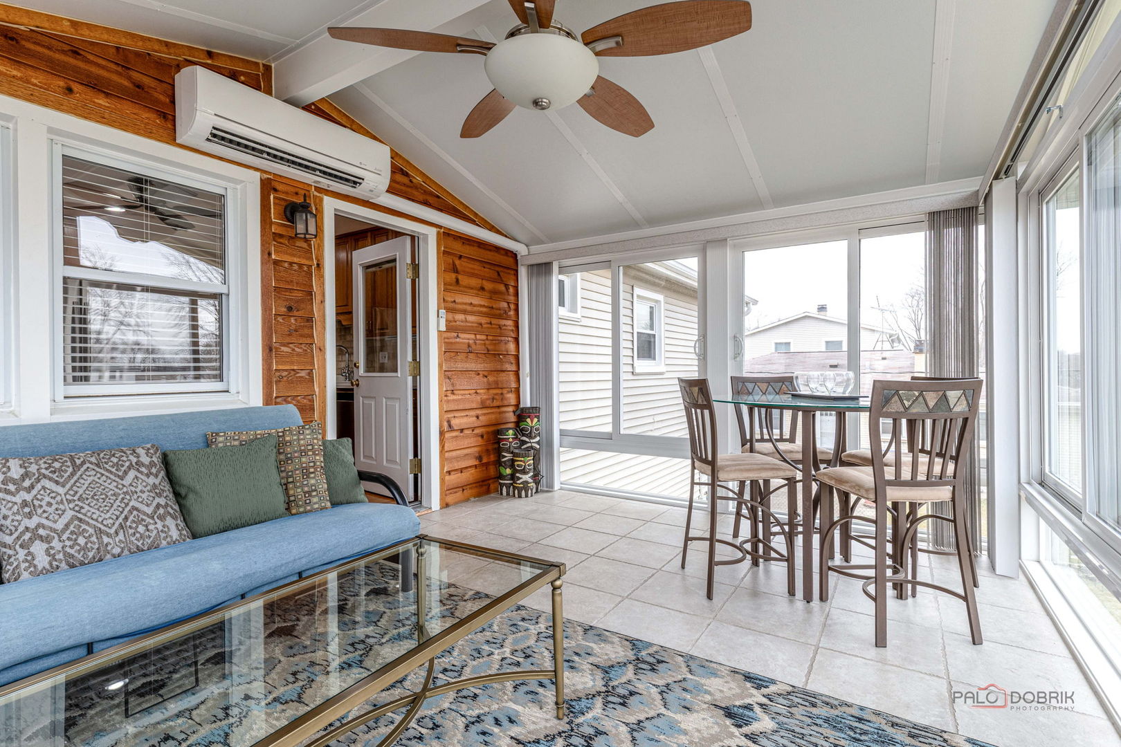 1802 W Pheasant Trail, Mount Prospect, IL 60056