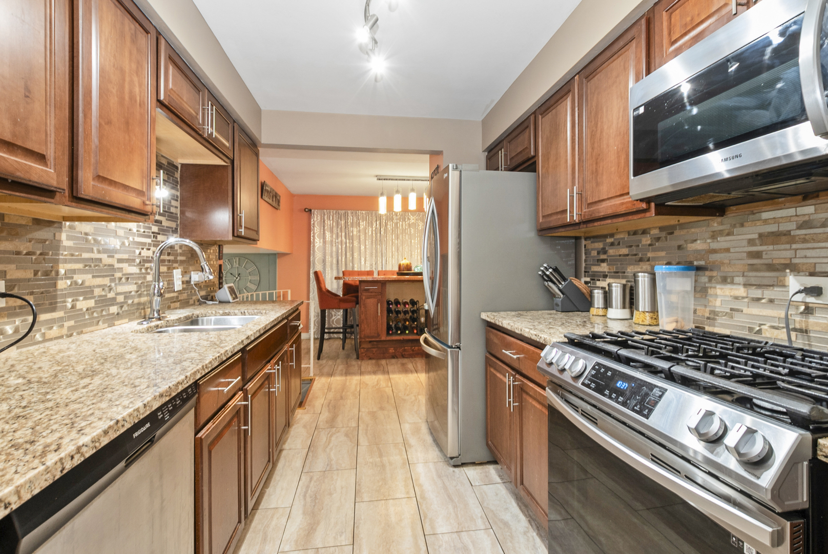 15206 S Ingleside Street, South Holland, IL 60473