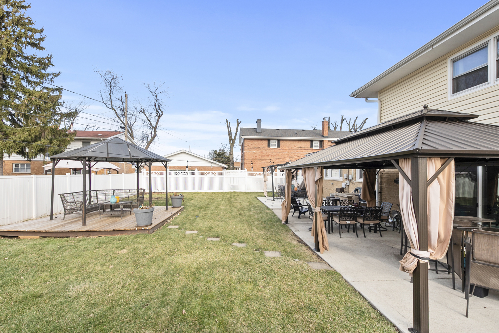 15206 S Ingleside Street, South Holland, IL 60473