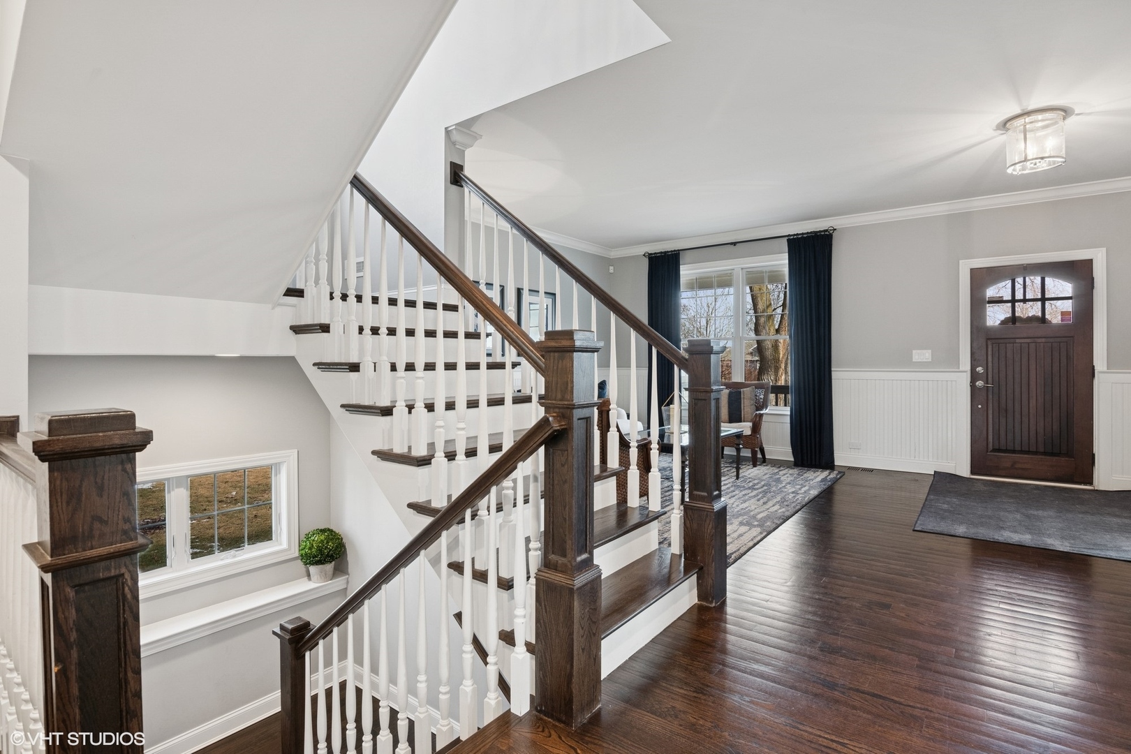 374 N Myrtle Avenue, Elmhurst, IL 60126