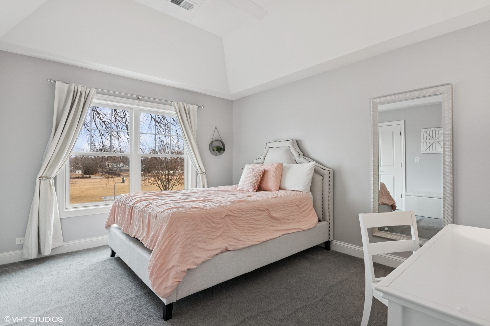 374 N Myrtle Avenue, Elmhurst, IL 60126