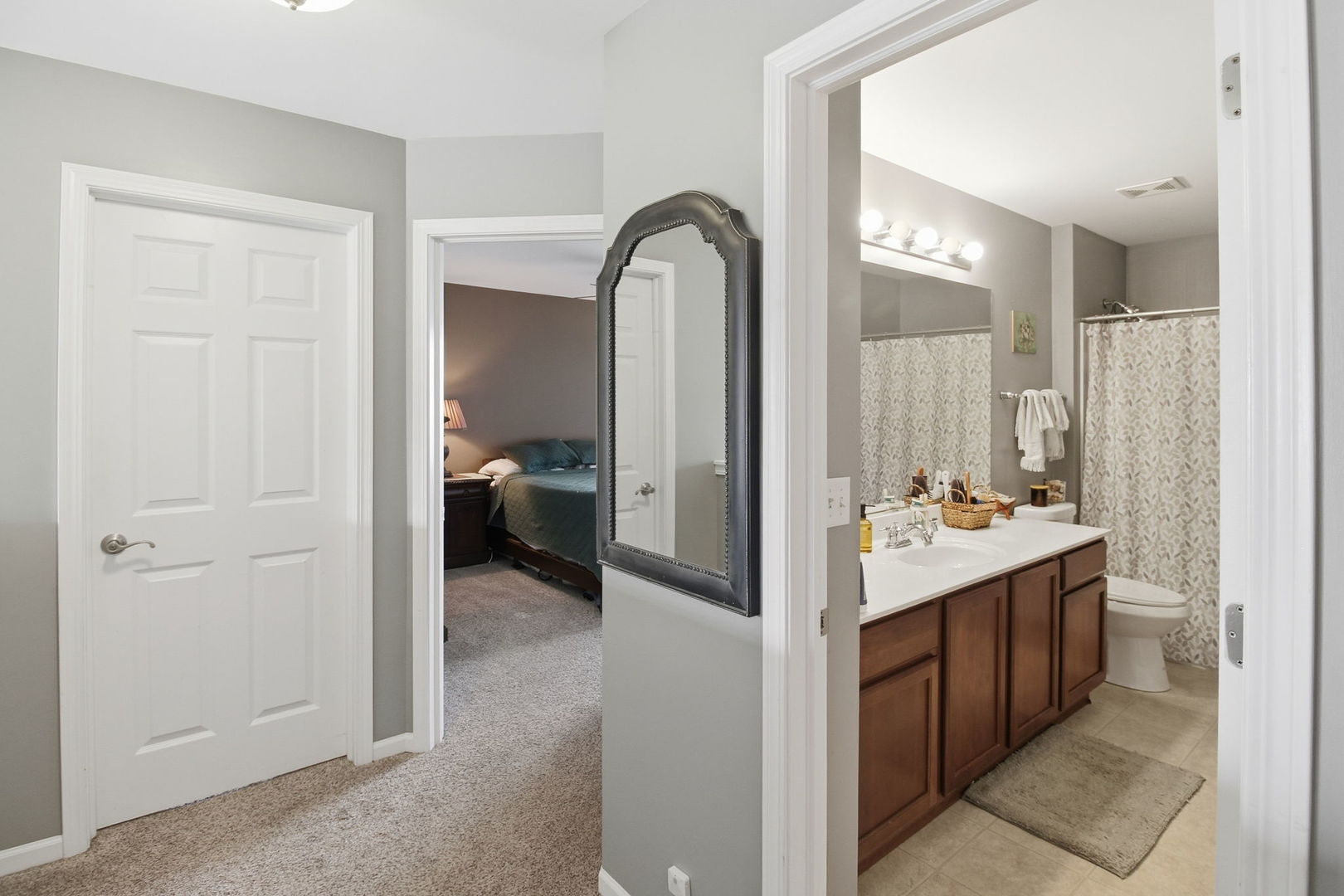 818 Vertin Boulevard, Shorewood, IL 60404