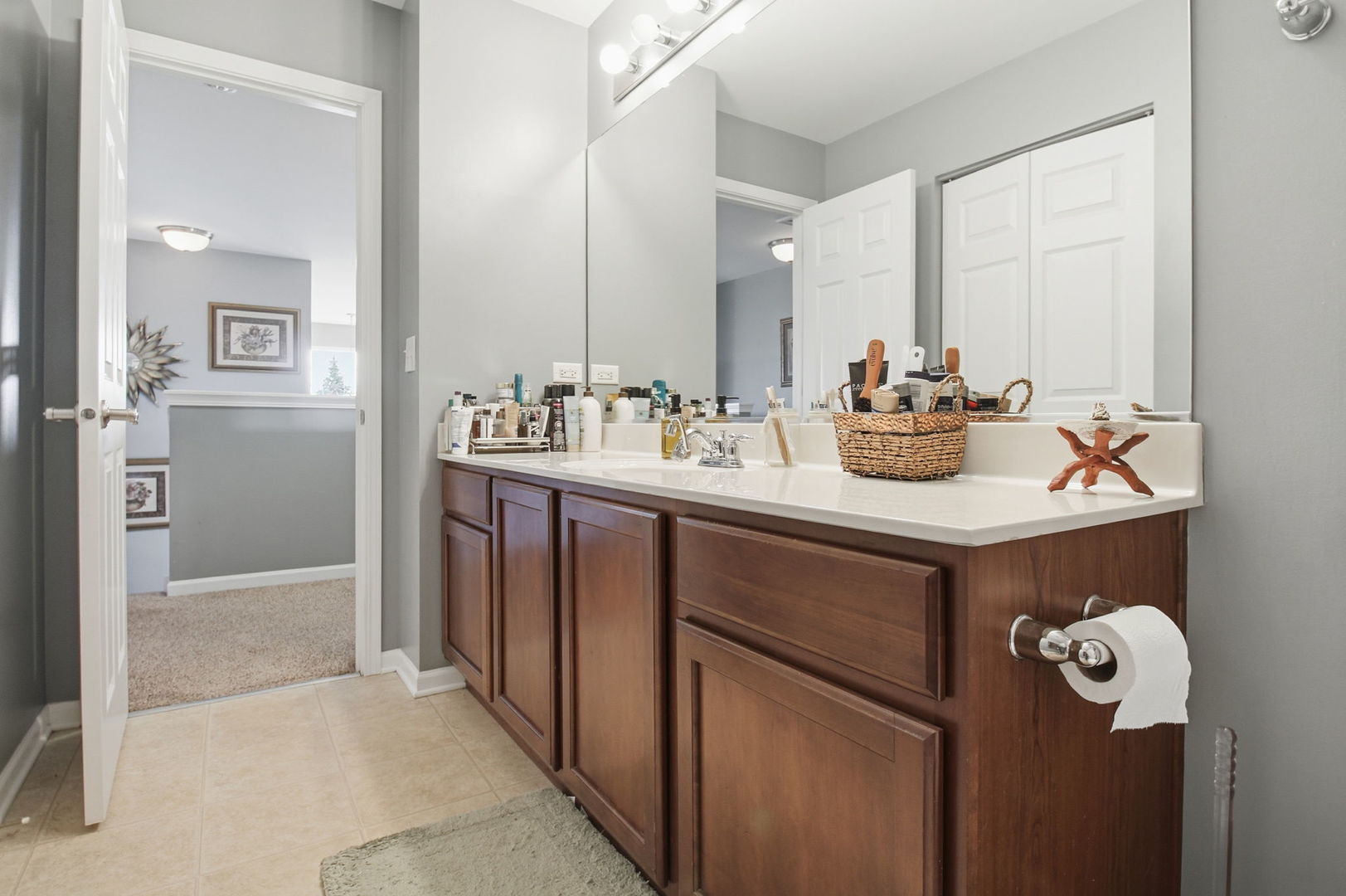 818 Vertin Boulevard, Shorewood, IL 60404