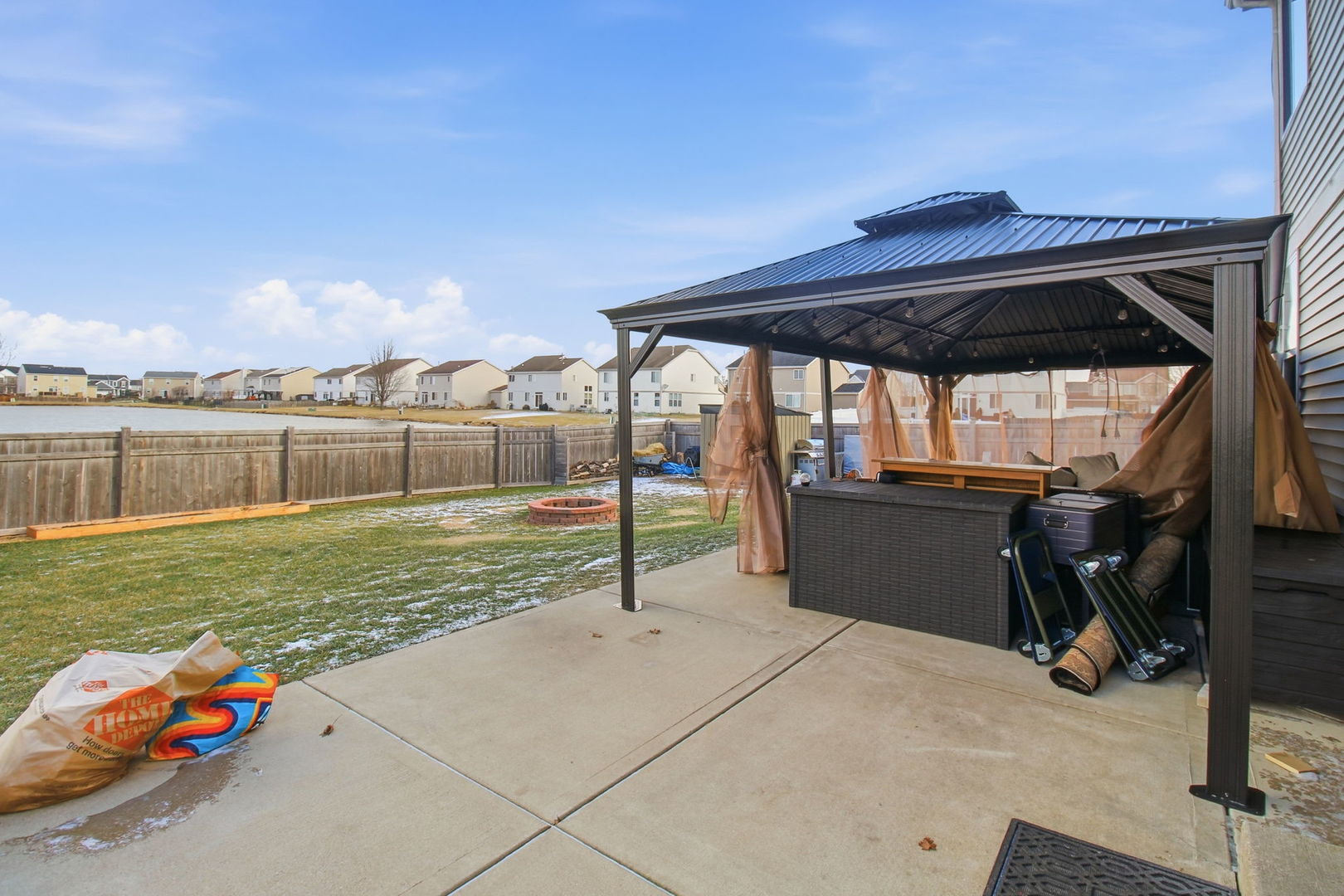 818 Vertin Boulevard, Shorewood, IL 60404