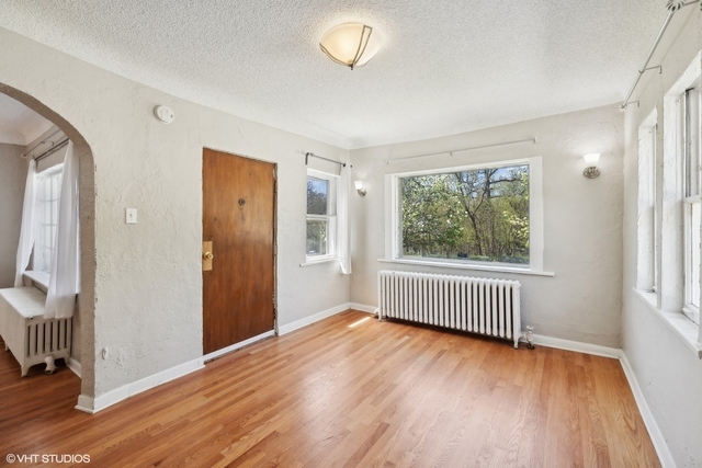 8225 W 30th Street, North Riverside, IL 60546