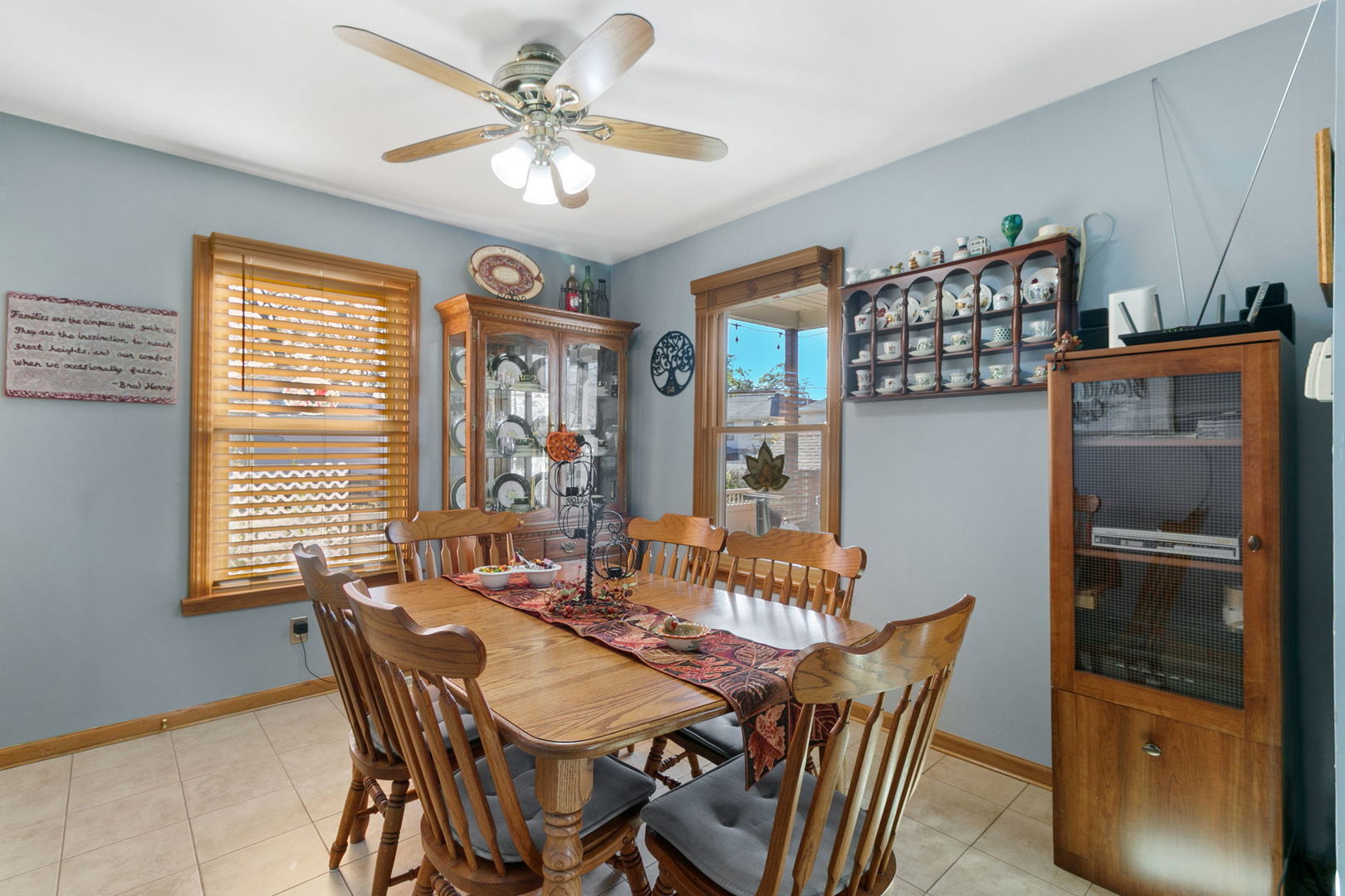 9408 S 55th Avenue, Oak Lawn, IL 60453