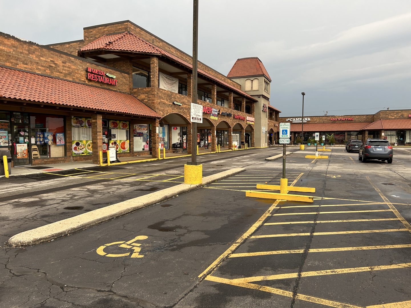 229 W GRAND Avenue #v, Bensenville, IL 60106