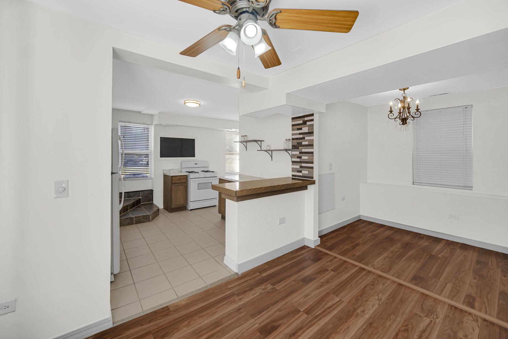 10912 S Avenue J, Chicago, IL 60617