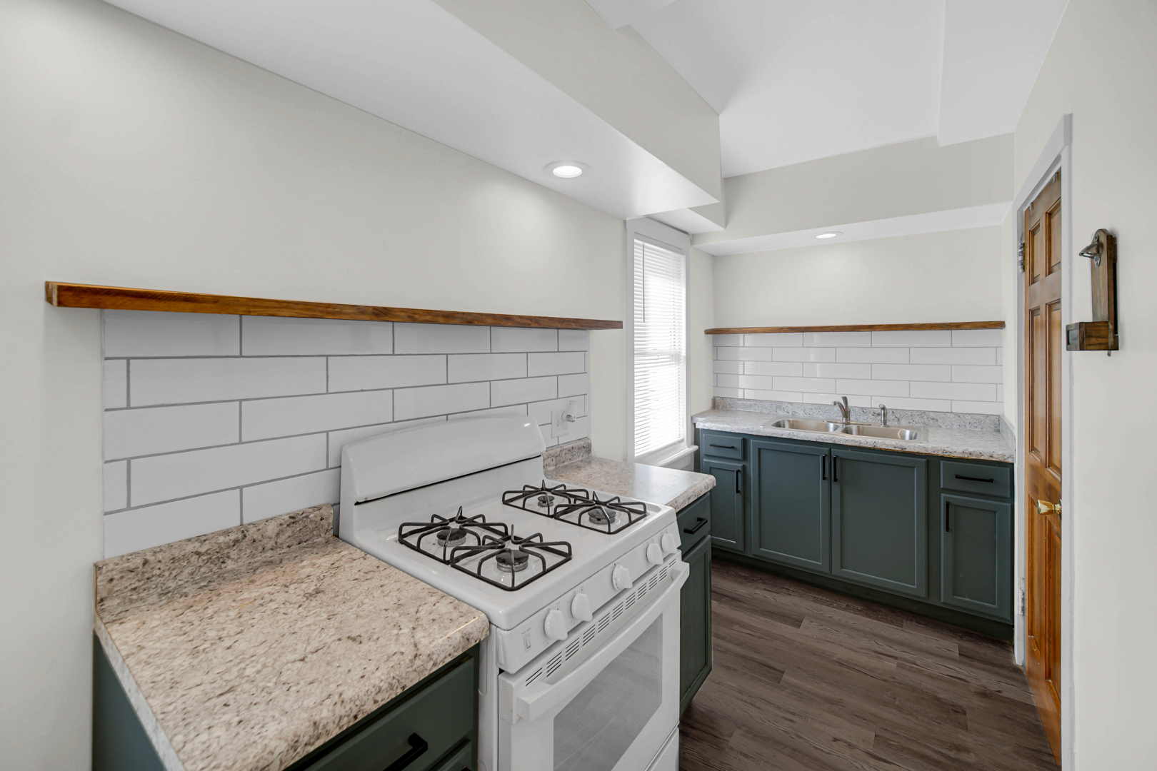 10912 S Avenue J, Chicago, IL 60617