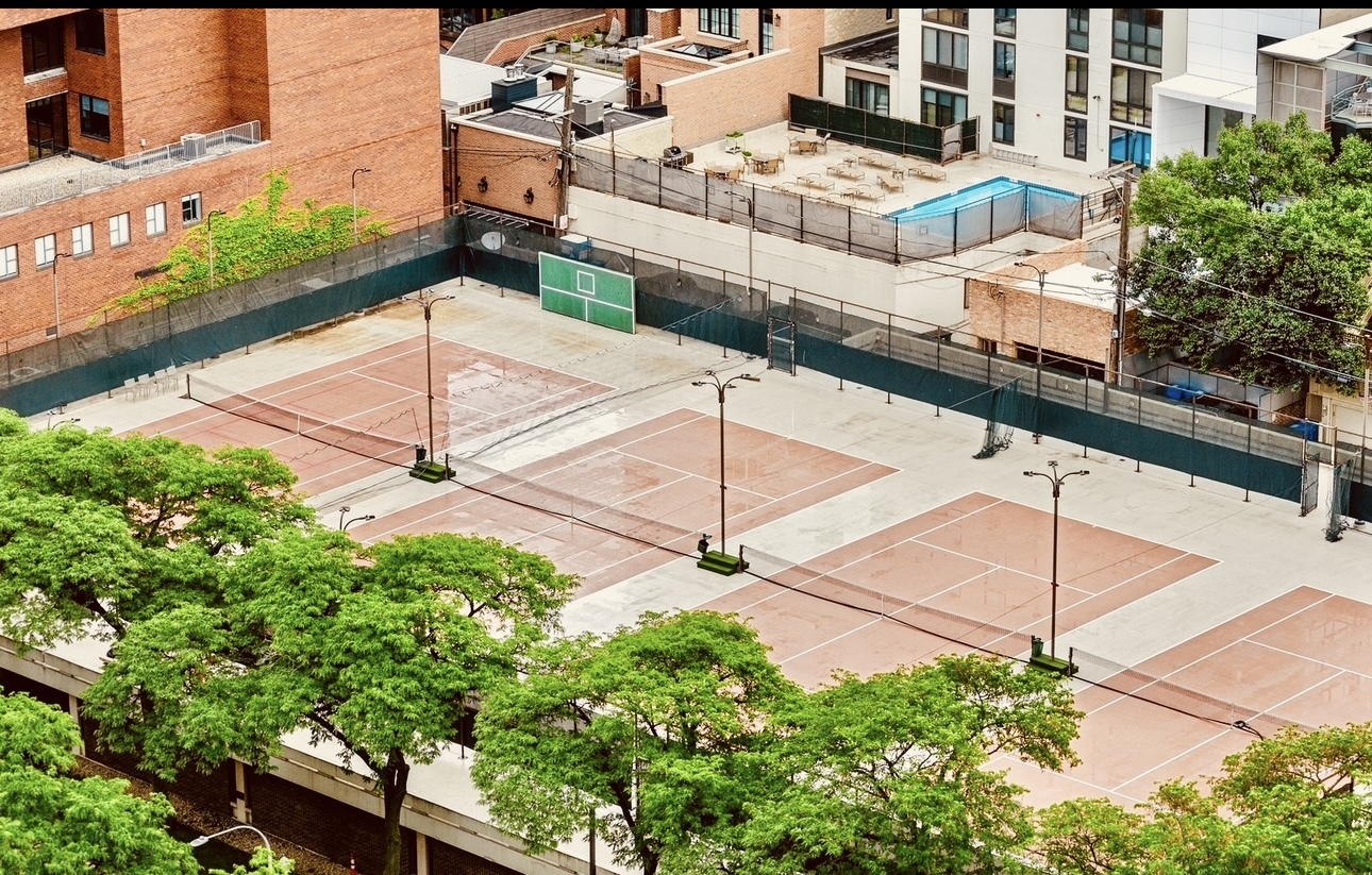 1560 N Sandburg Terrace #706J, Chicago, IL 60610