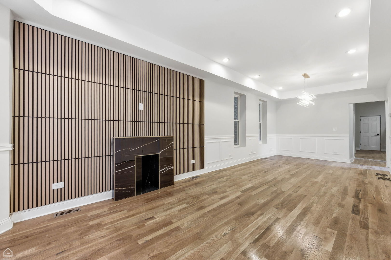 6004 S Carpenter Street, Chicago, IL 60621