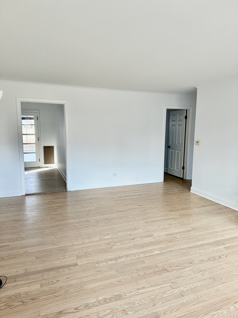 938 Hemlock Street, Deerfield, IL 60015