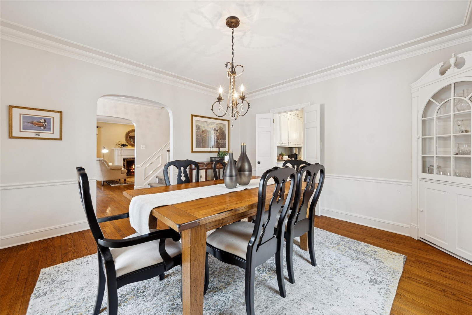 254 W Claremont Street, Elmhurst, IL 60126