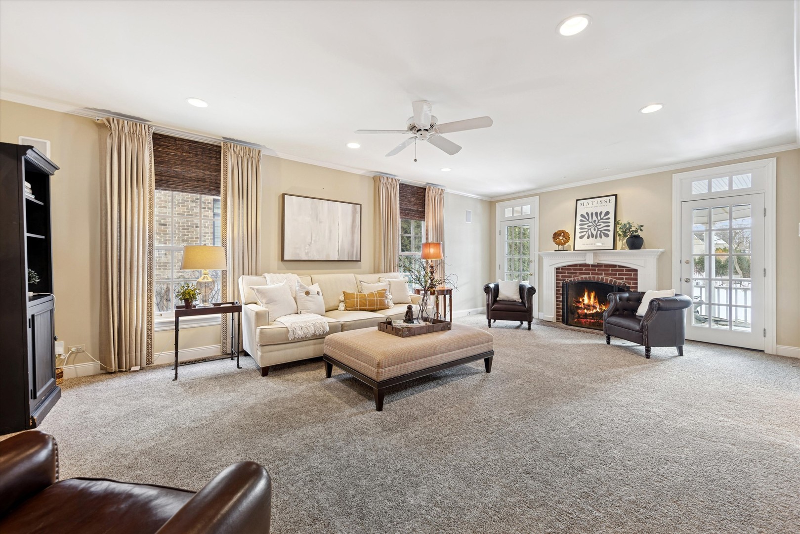 254 W Claremont Street, Elmhurst, IL 60126