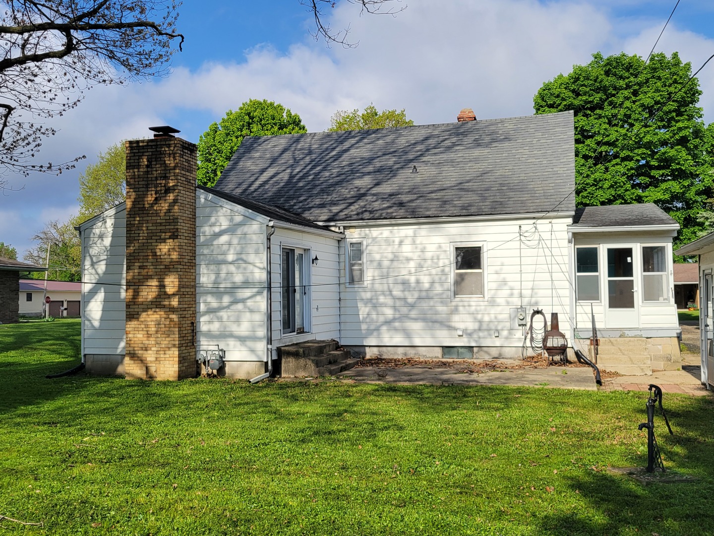 208 N Maple Street, Toluca, IL 61369
