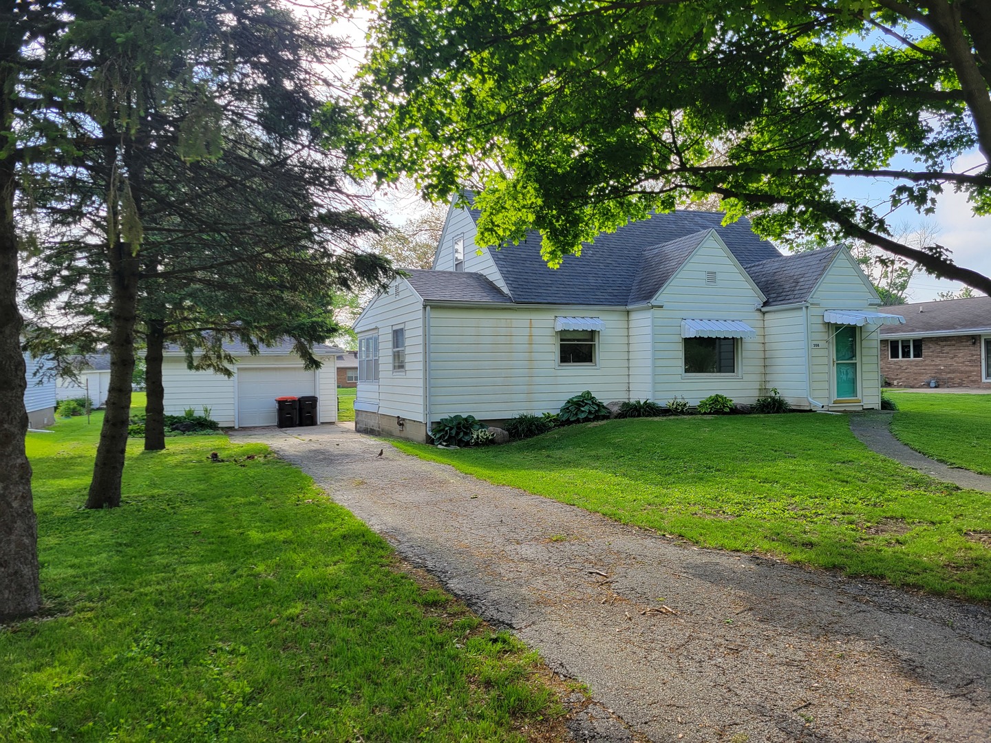 208 N Maple Street, Toluca, IL 61369