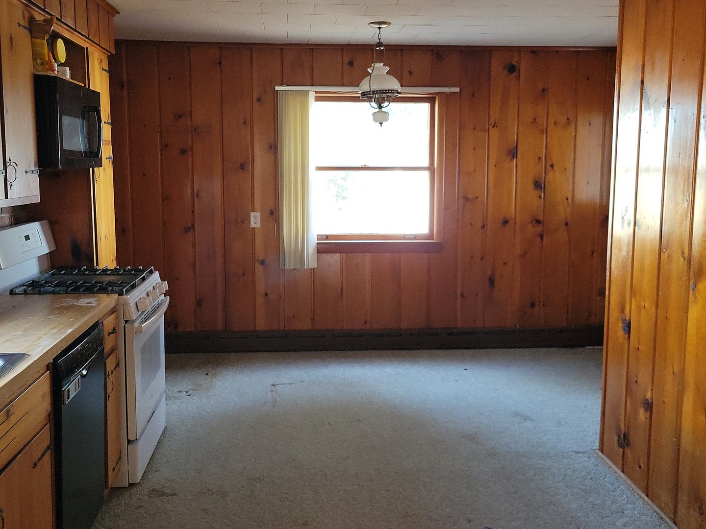 208 N Maple Street, Toluca, IL 61369