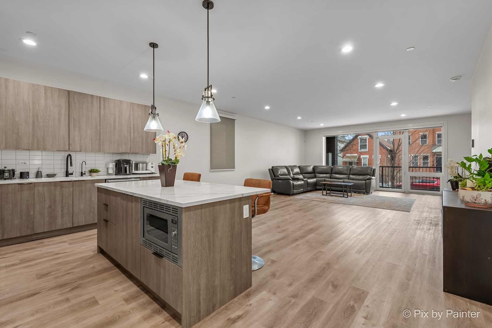 117 S Bell Avenue #1S, Chicago, IL 60612