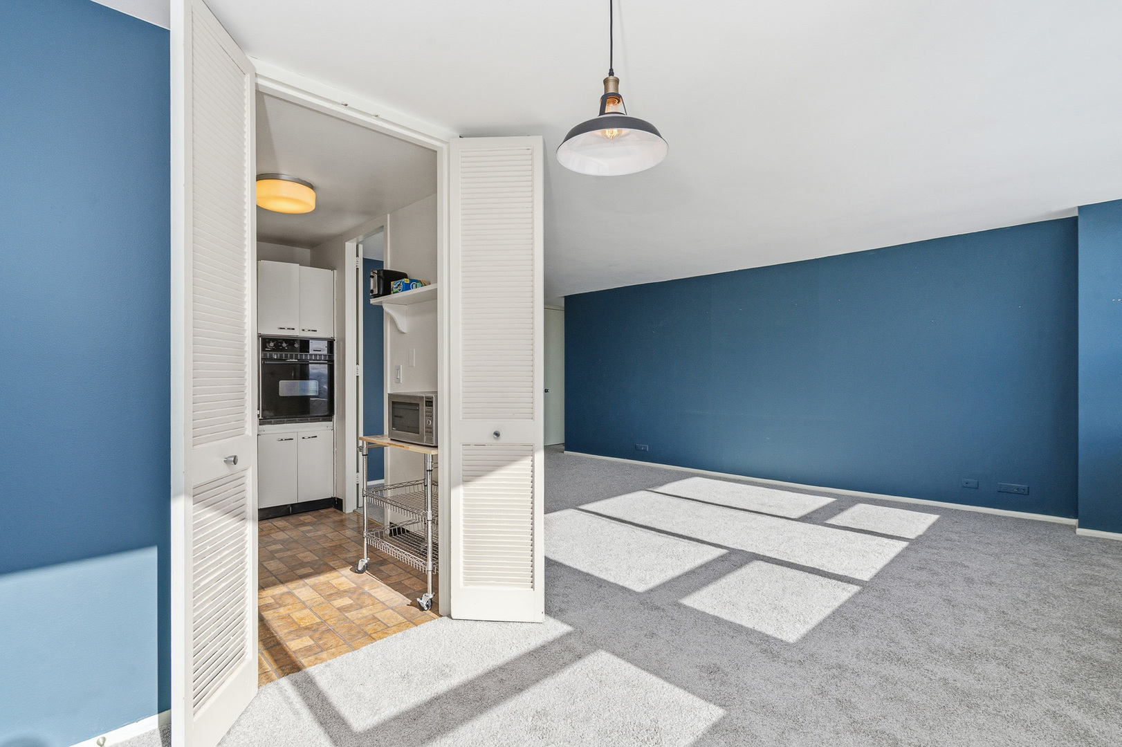 1700 E 56th Street #2710, Chicago, IL 60637