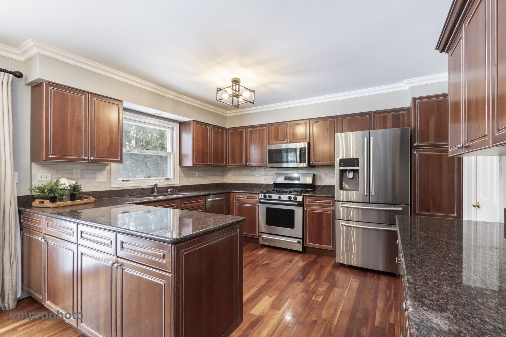 246 Montclair Road, Vernon Hills, IL 60061