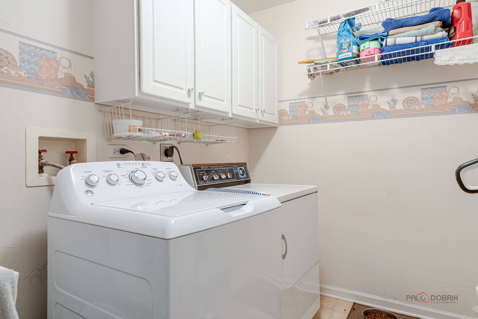 22 Ashford Court, Lincolnshire, IL 60069