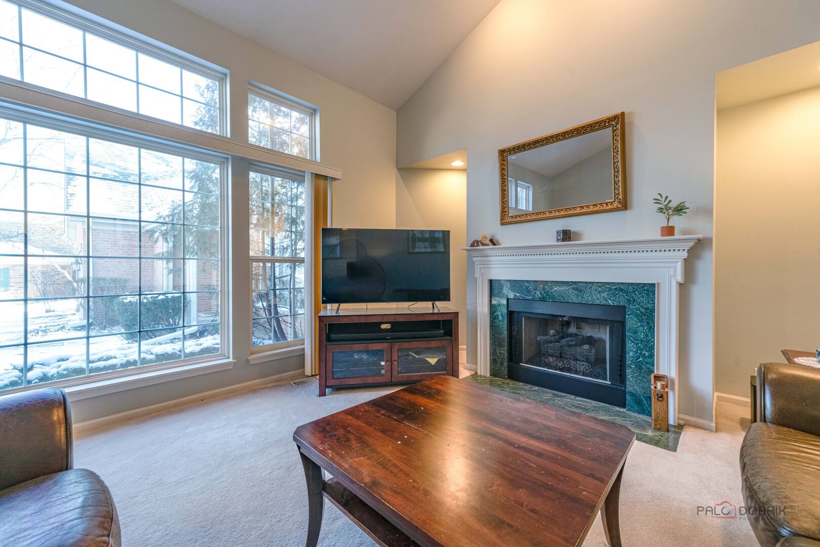 22 Ashford Court, Lincolnshire, IL 60069