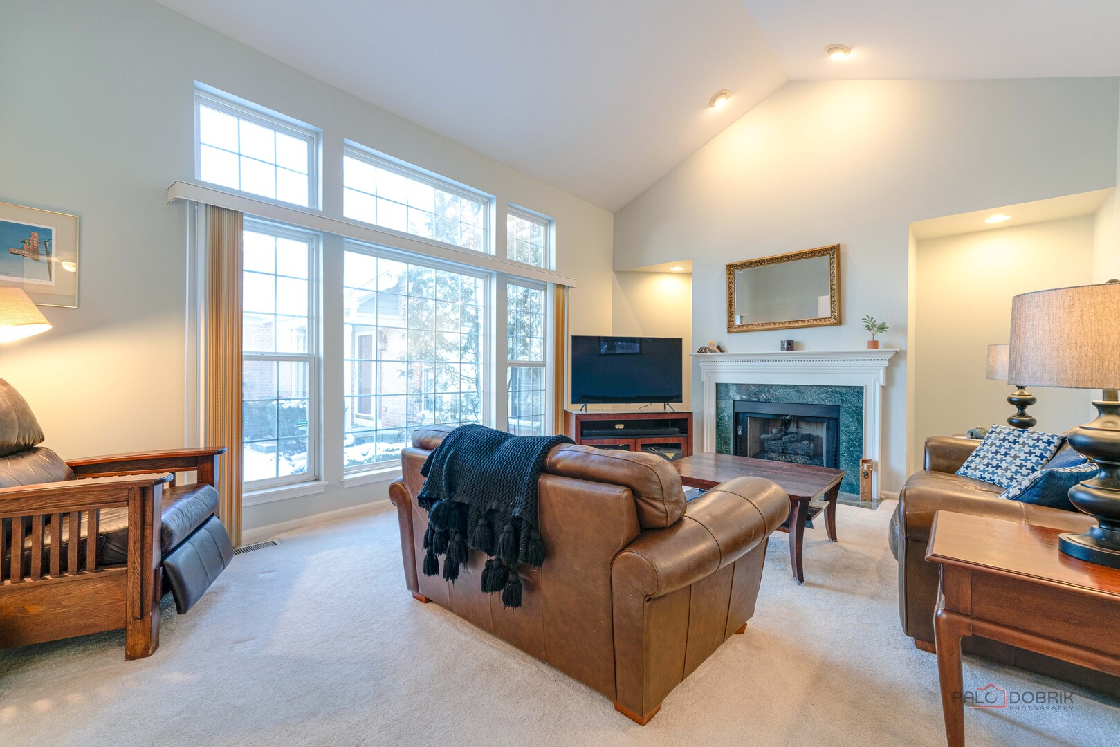 22 Ashford Court, Lincolnshire, IL 60069