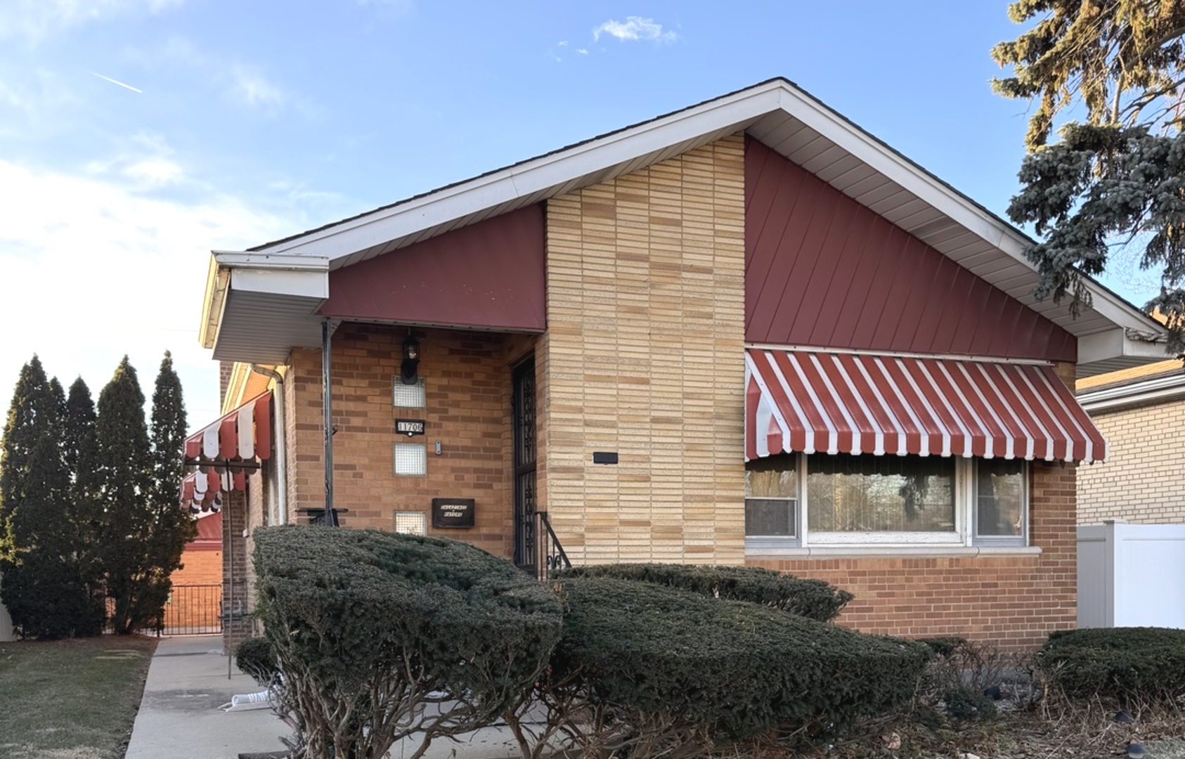 11706 S Artesian Avenue, Chicago, IL 60655